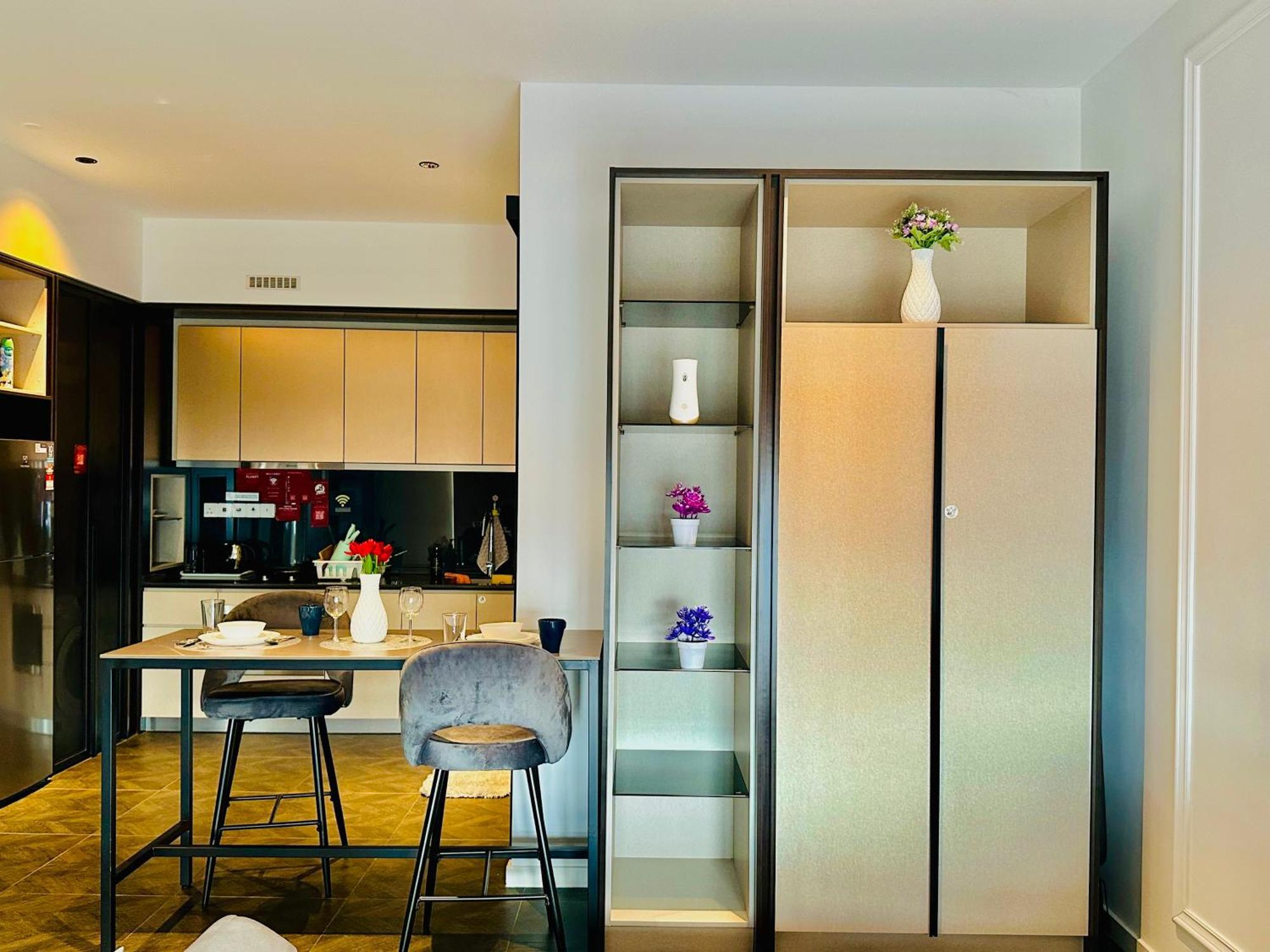 Scarletz Suites Klcc By M Suites Kuala Lumpur Extérieur photo